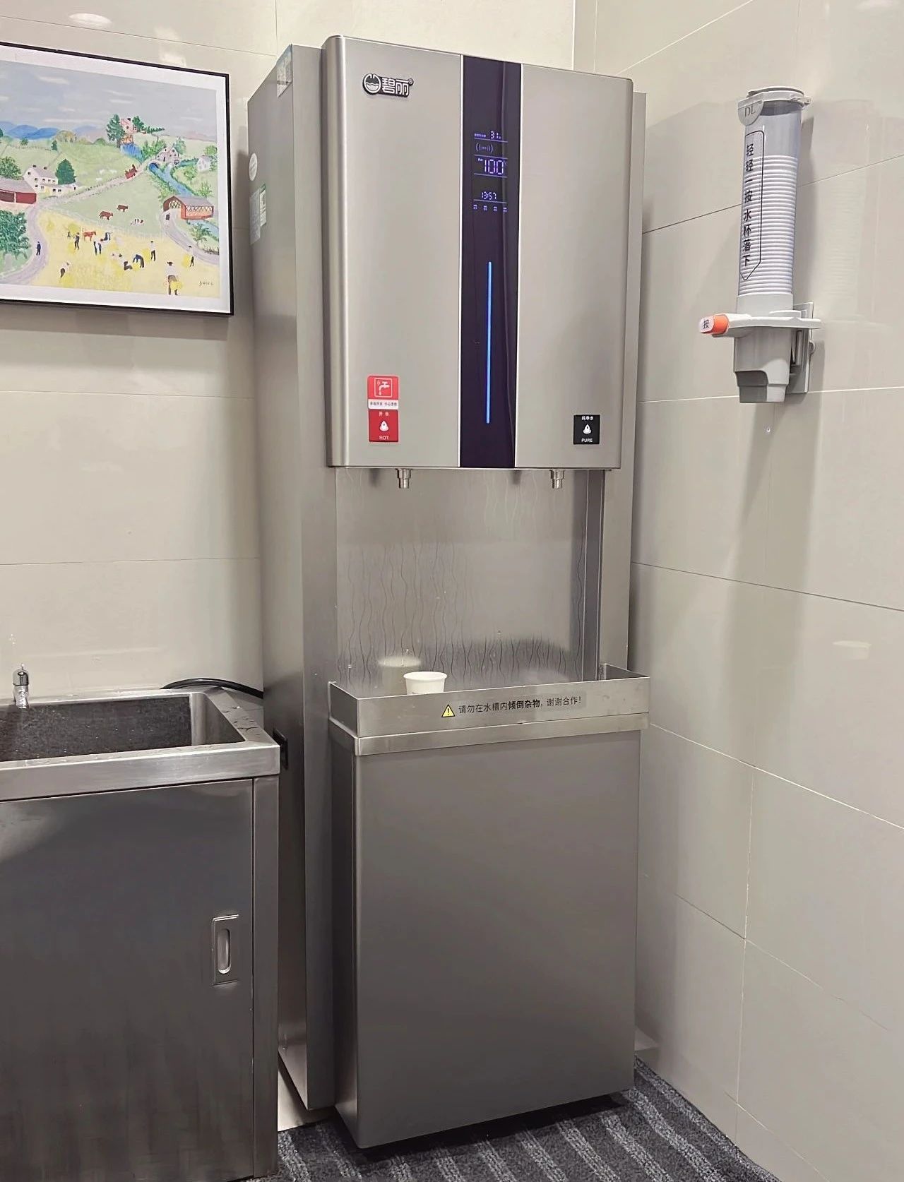 916a33ca229f10f1114a63feaadcdfdf